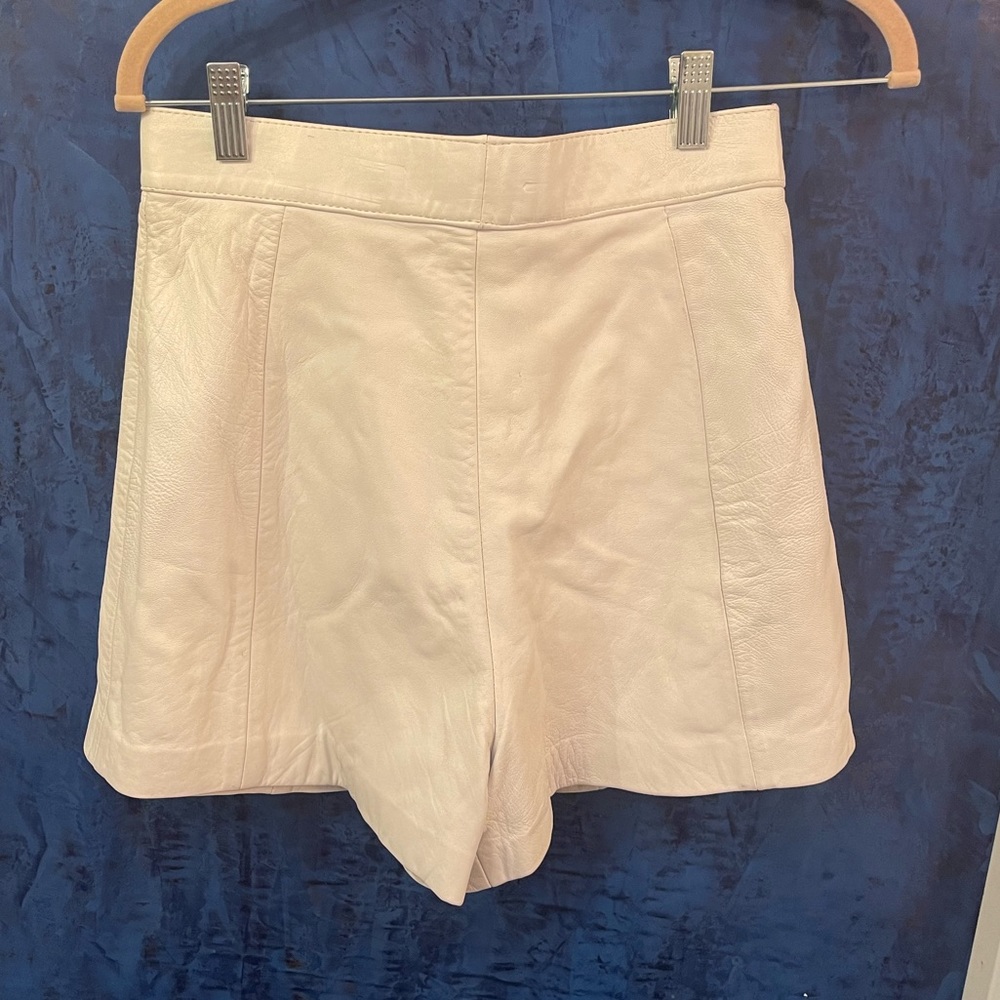 High cut real leather white shorts “vintage”